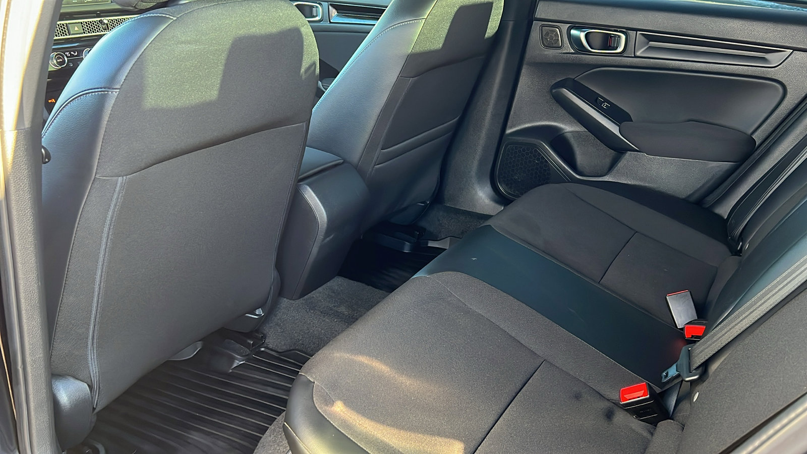 Used 2025 Honda Civic Sport image 13