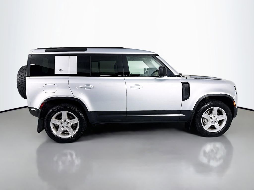 Used 2022 Land Rover Defender 110 SE AWD/4WD image 8