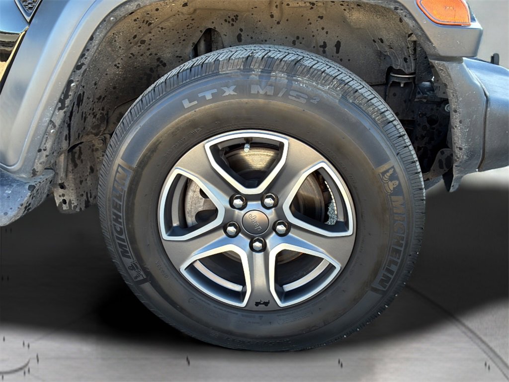 Used 2023 Jeep Wrangler Unlimited Sport image 31