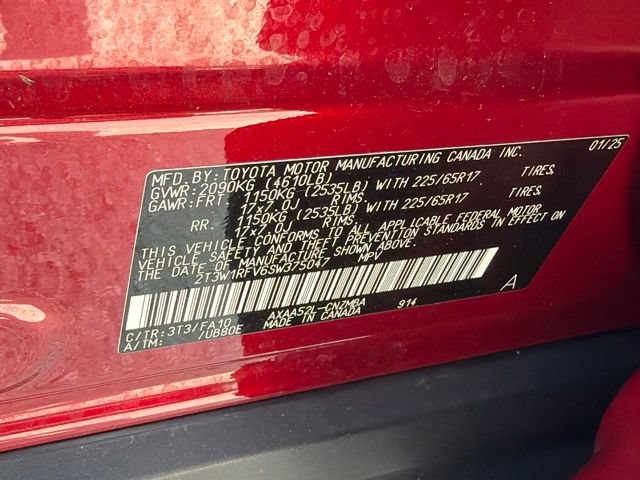 Used 2025 Toyota RAV4 XLE FWD image 24