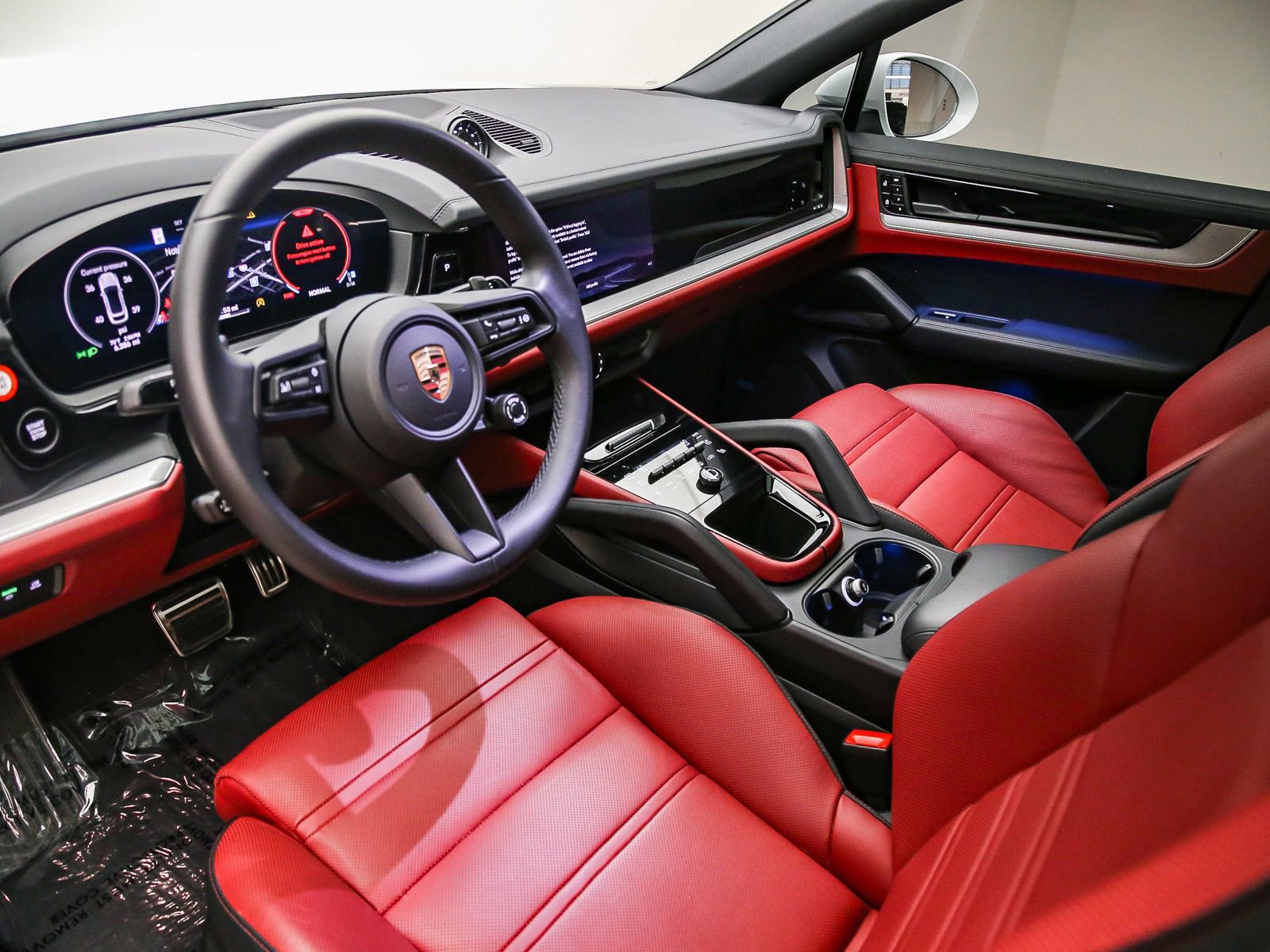 Certified 2026 Porsche Cayenne S AWD/4WD image 3