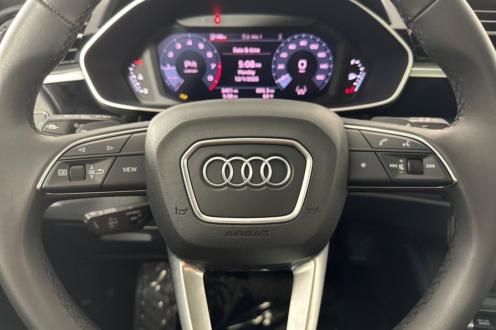 Used 2025 Audi Q3 2.0T Premium w/ Convenience Package image 21