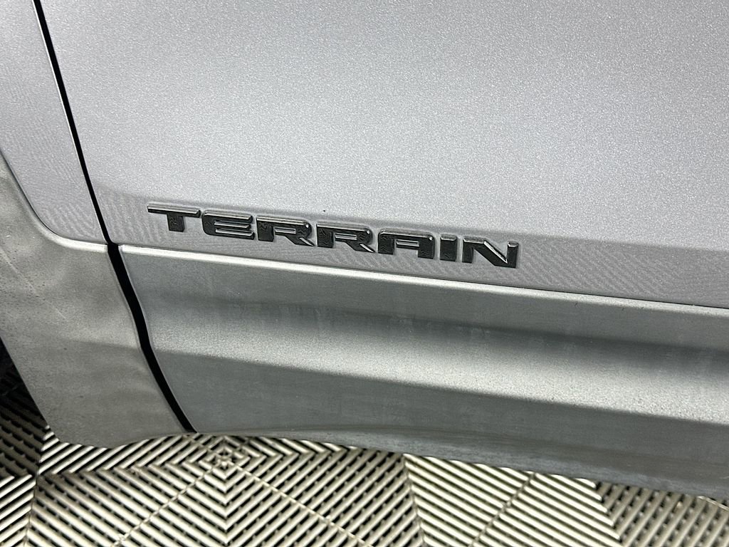 Used 2020 GMC Terrain SLE w/ Elevation Edition image 28