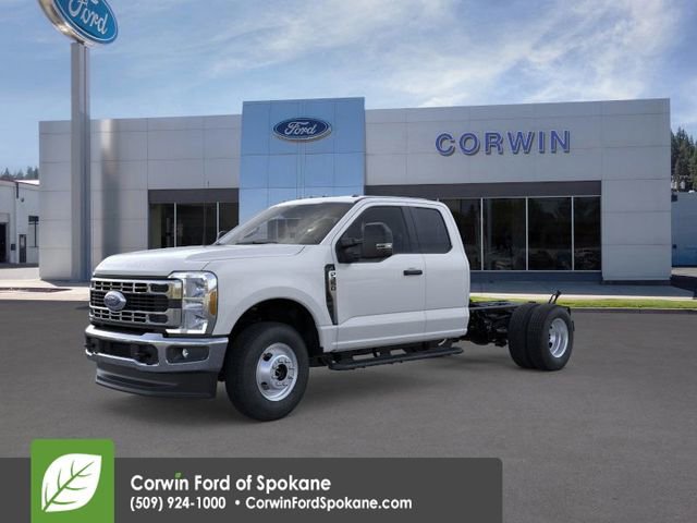 New 2026 Ford F350 XL w/ XL Chrome Package image 3