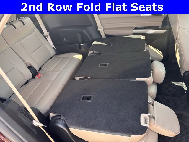 Certified 2022 Ford Explorer XLT w/ Equipment Group 202A image 19