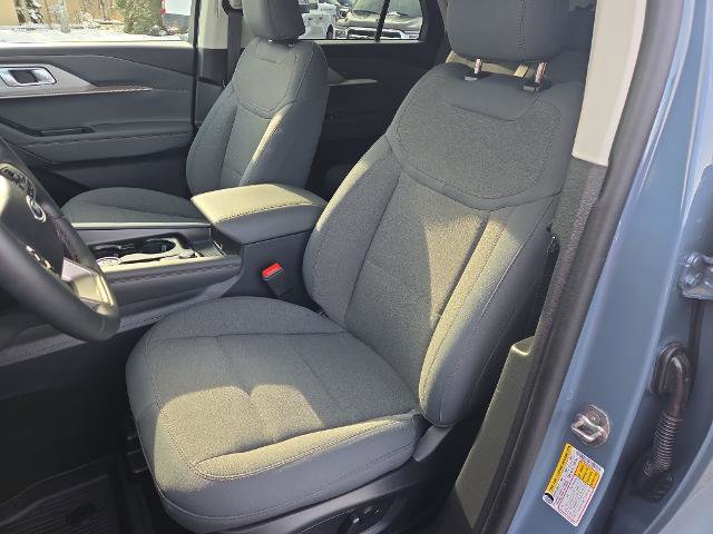 Certified 2025 Ford Explorer Active image 18