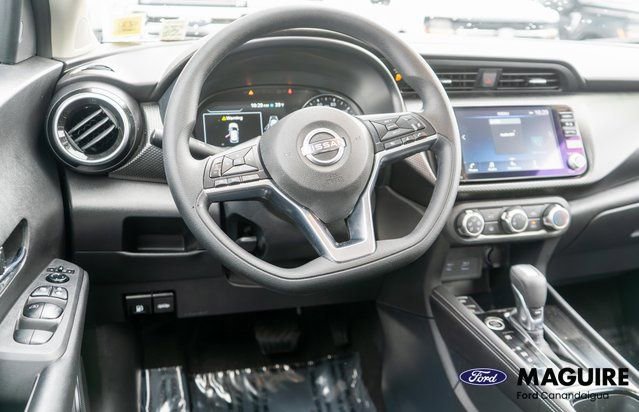 Used 2024 Nissan Kicks SV image 13