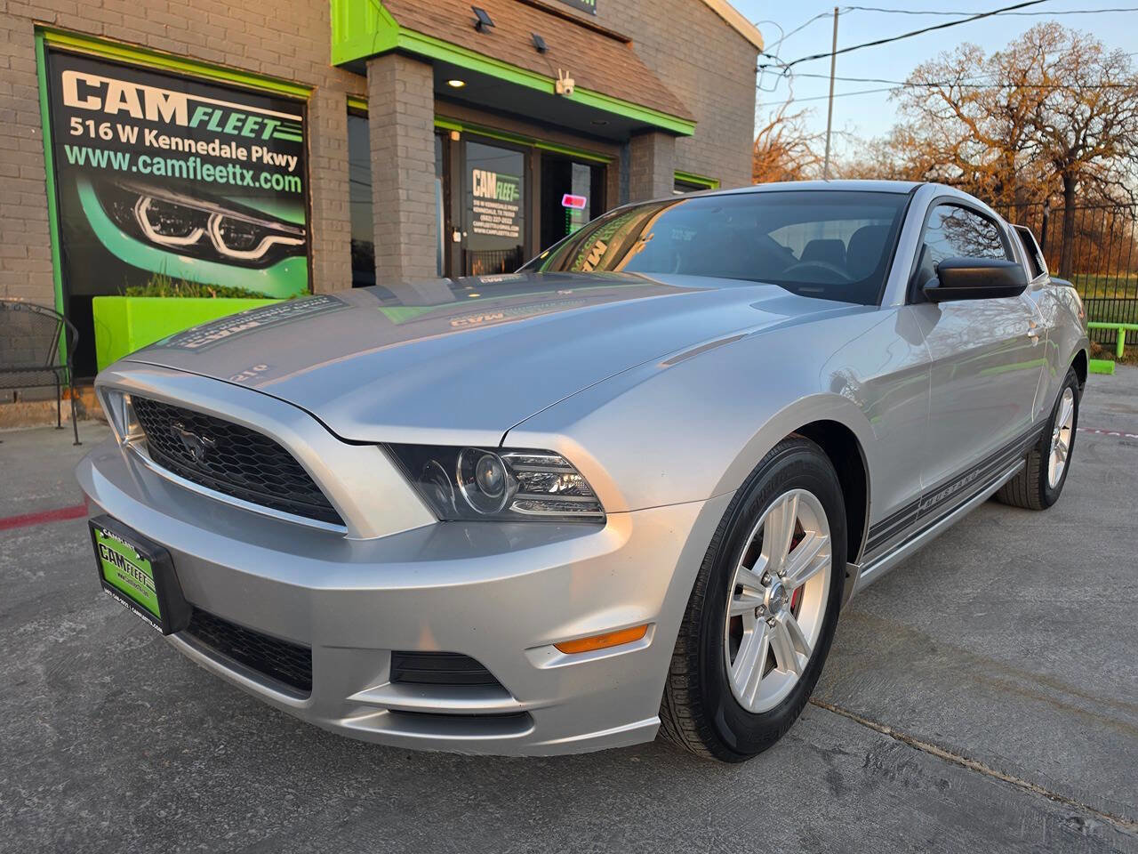 Used 2013 Ford Mustang Coupe image 2