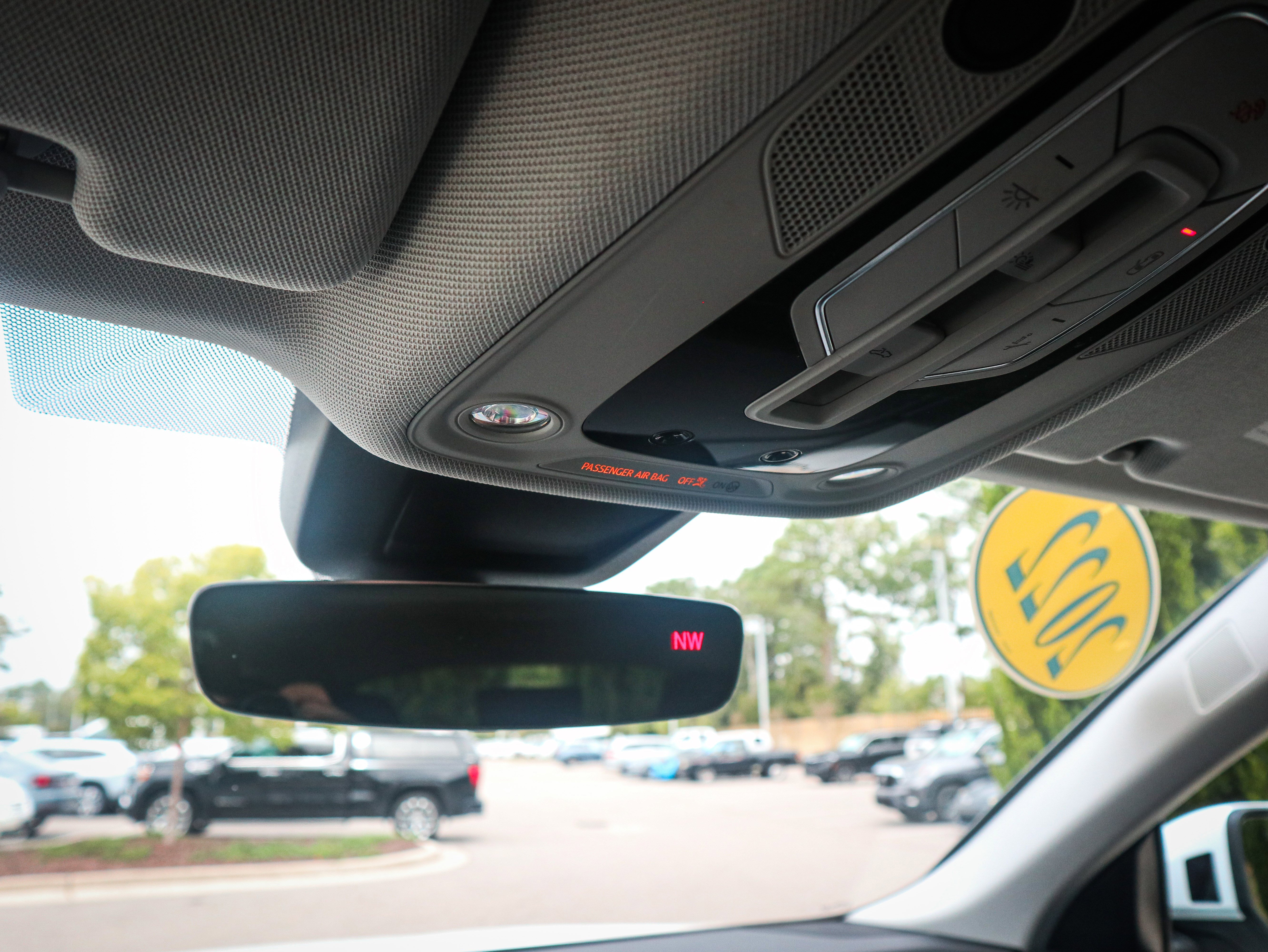 Used 2022 Audi Q8 Premium Plus image 26