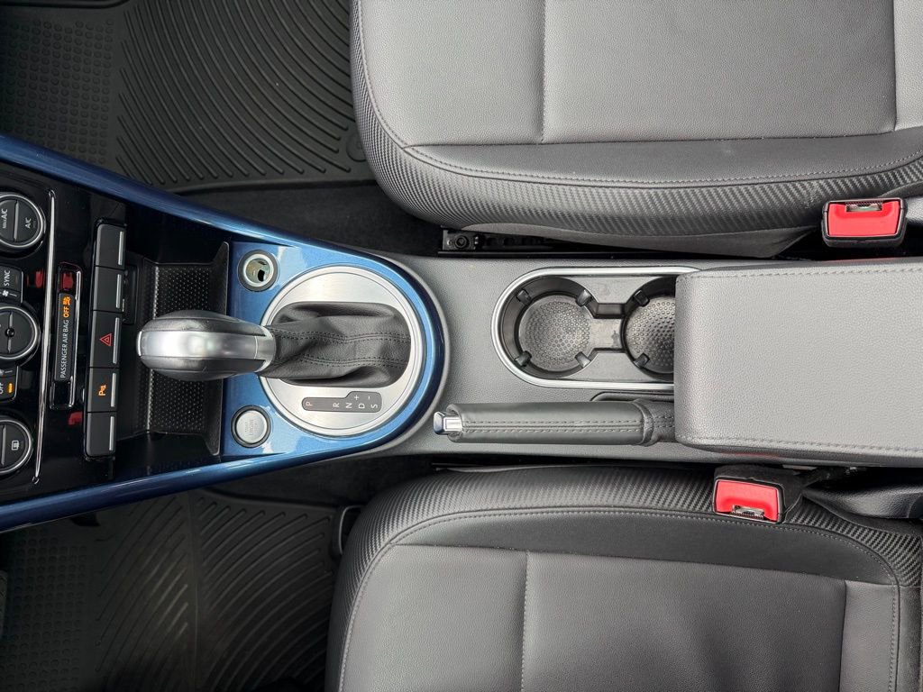 Used 2019 Volkswagen Beetle 2.0T SE w/ SE Premium Package FWD image 23