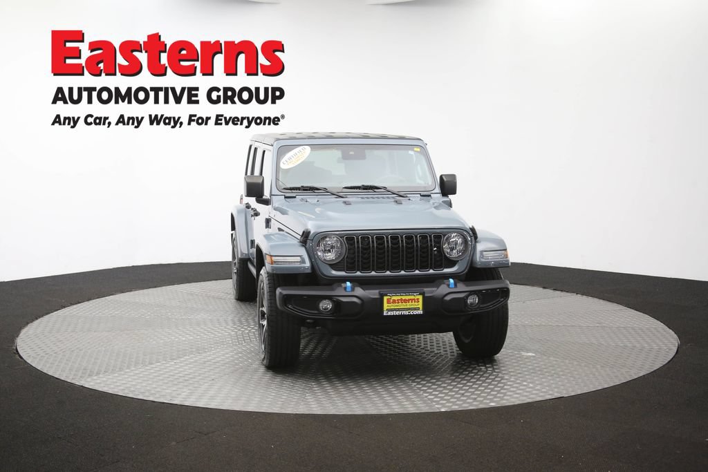 Used 2024 Jeep Wrangler Unlimited w/ Convenience Group AWD/4WD image 52
