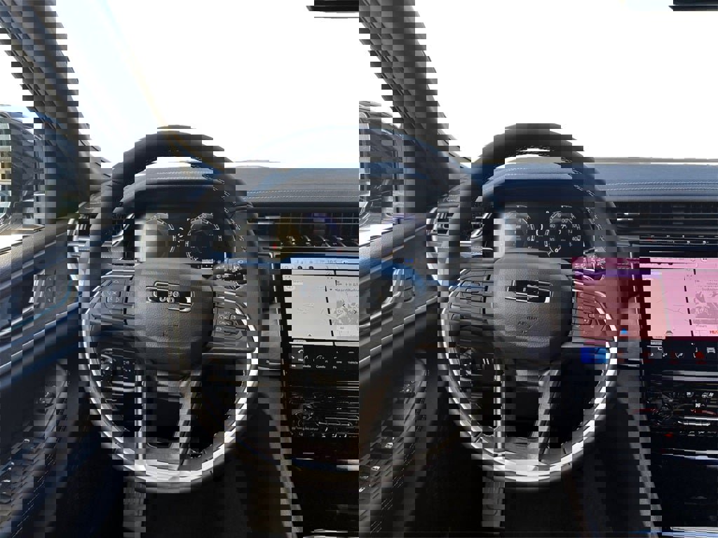 New 2025 Jeep Grand Cherokee Limited w/ Luxury Tech Group II image 12