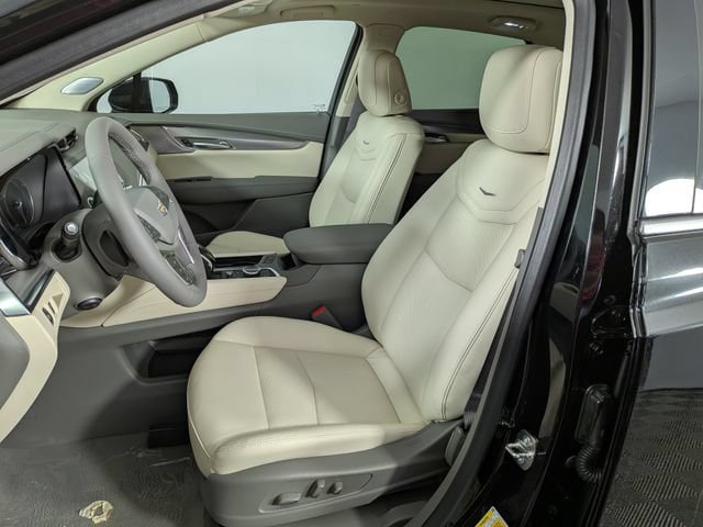 New 2026 Cadillac XT5 Premium Luxury w/ Driver Assist Package AWD/4WD image 13