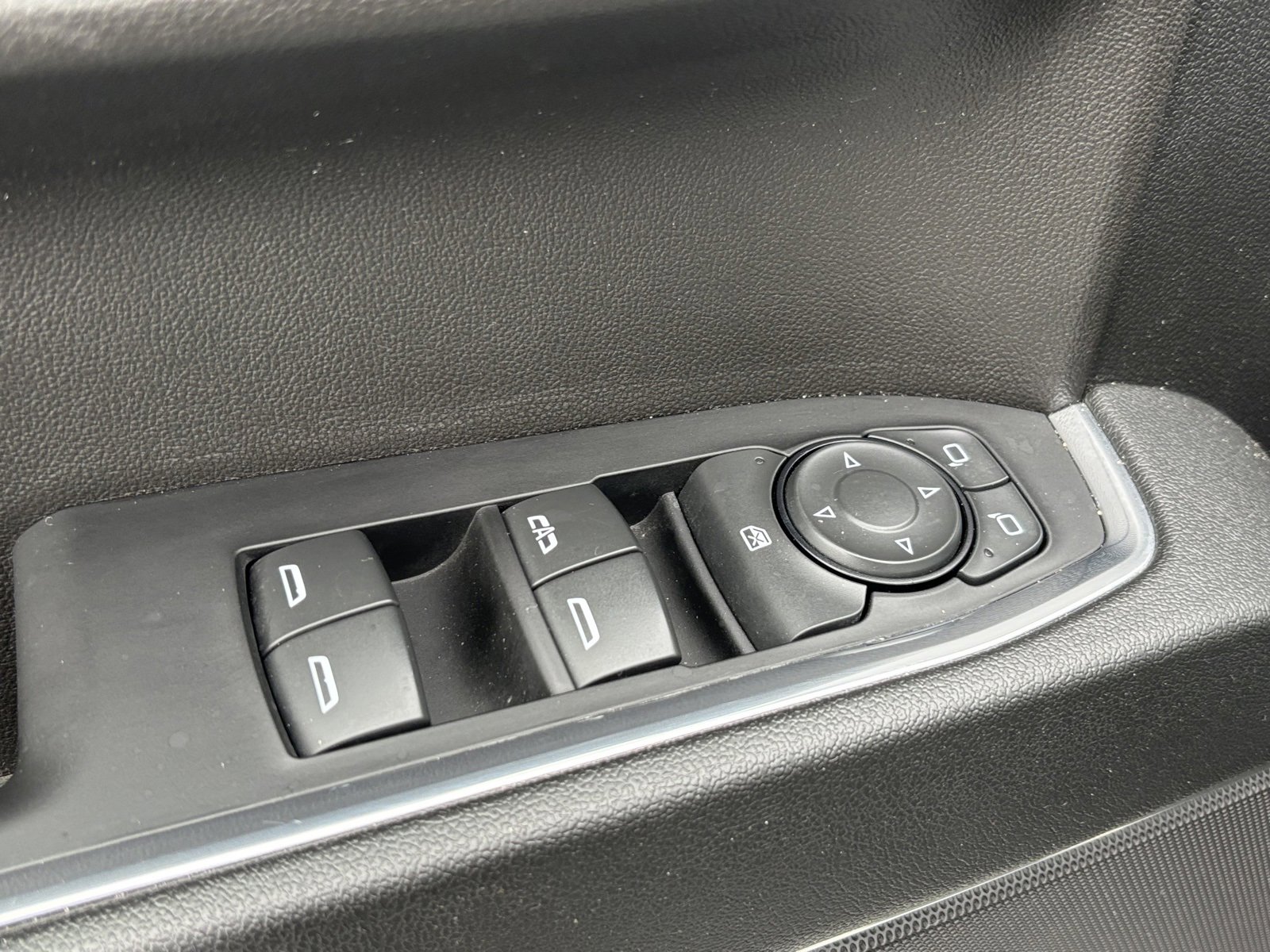 Used 2024 Chevrolet Silverado 1500 LT w/ Protection Package image 19