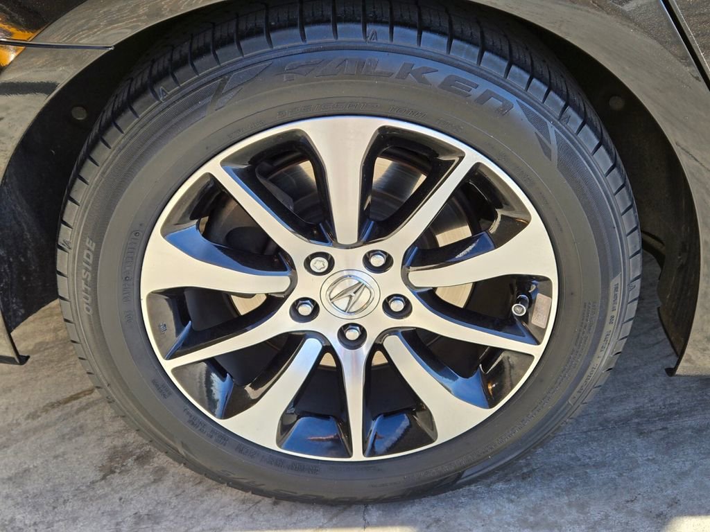 Used 2017 Acura TLX w/ Technology Package FWD image 9