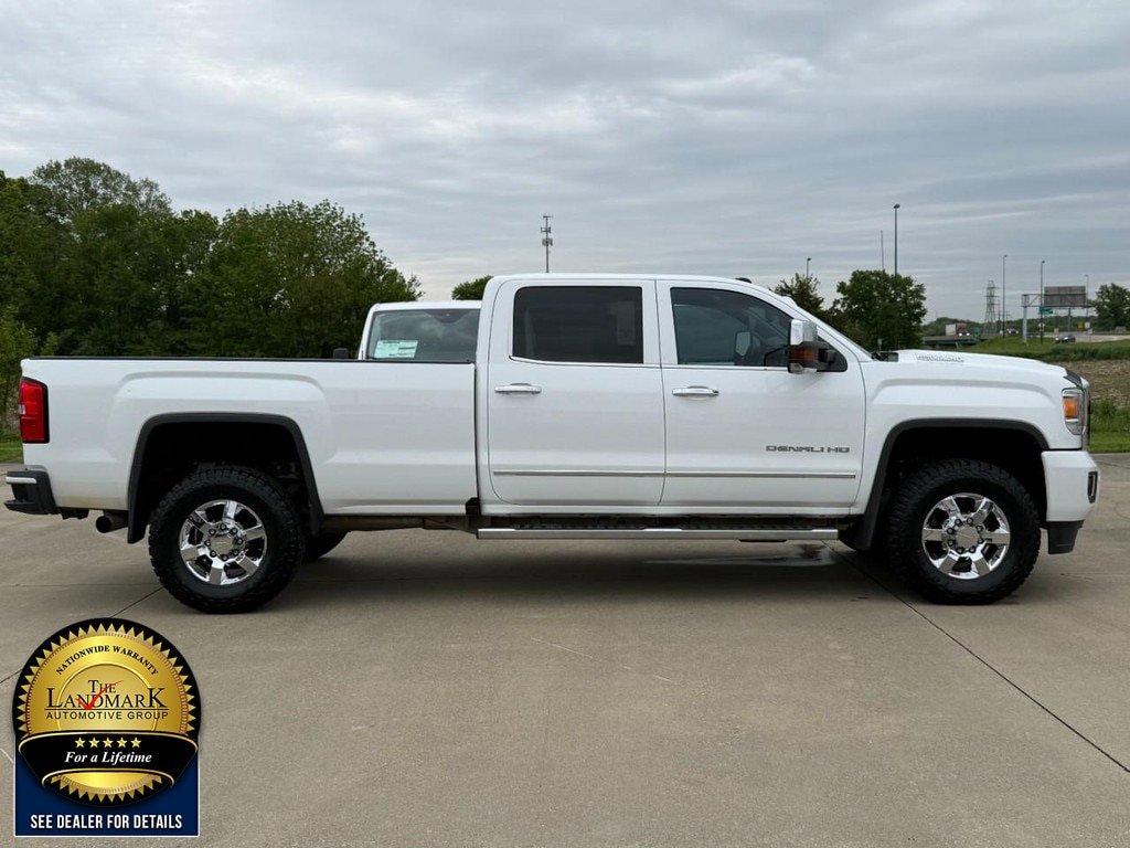 Used 2019 GMC Sierra 3500 Denali w/ Duramax Plus Package AWD/4WD image 4