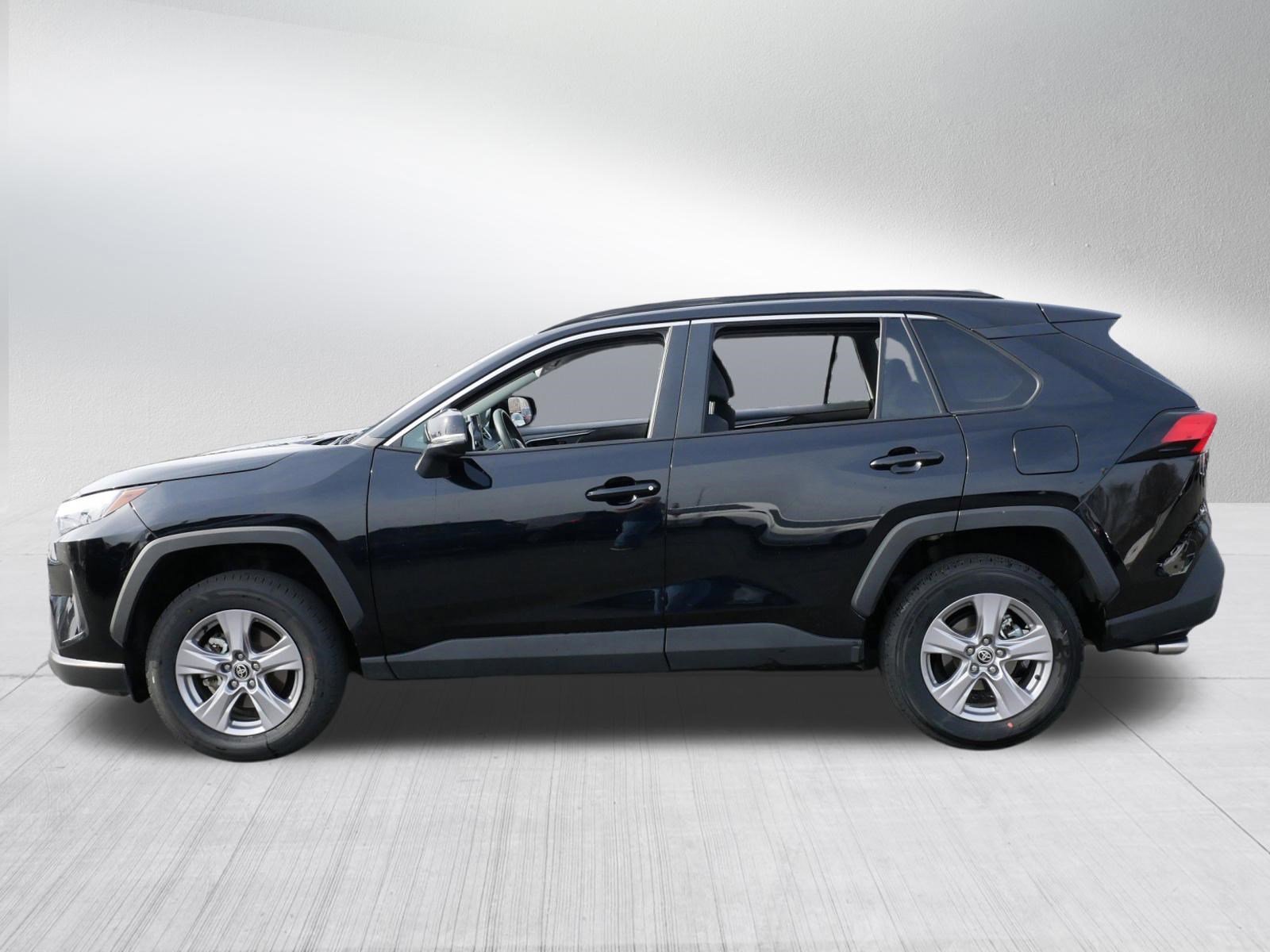 Certified 2025 Toyota RAV4 XLE FWD image 4
