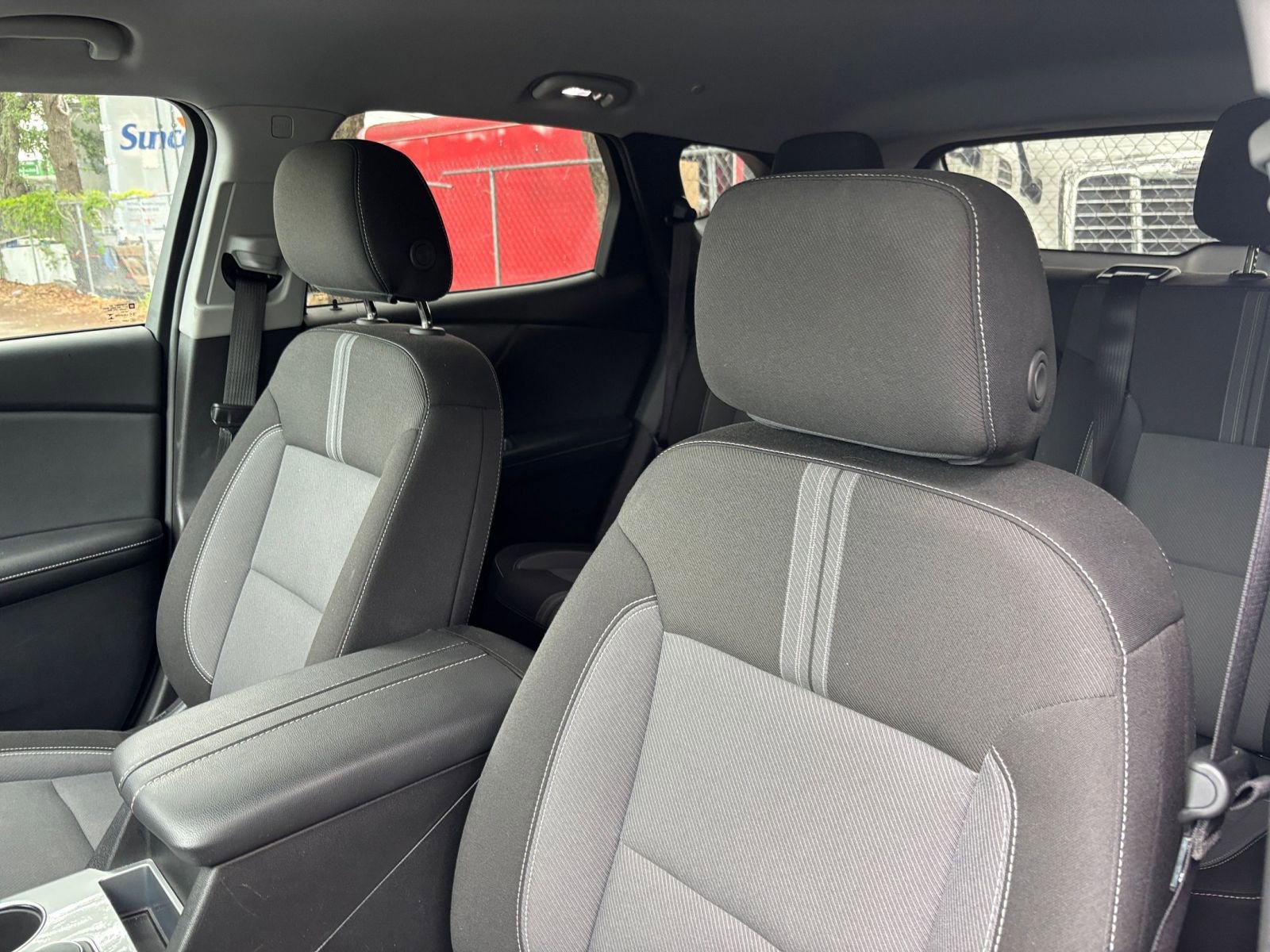 Used 2025 Chevrolet Blazer LT FWD image 36