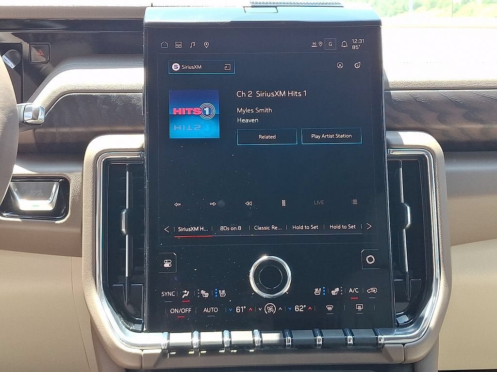 New 2026 GMC Yukon XL Denali w/ Denali Reserve Package AWD/4WD image 8