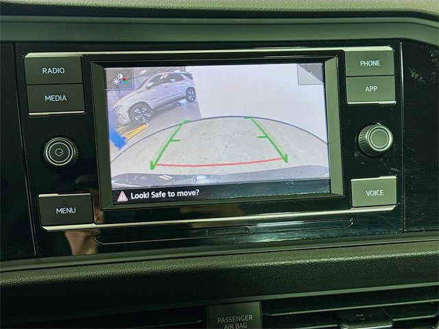 Used 2024 Volkswagen Jetta SE image 15