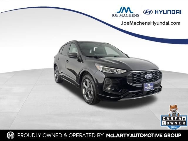 Used 2023 Ford Escape ST-Line w/ Tech Pack #1 image 4