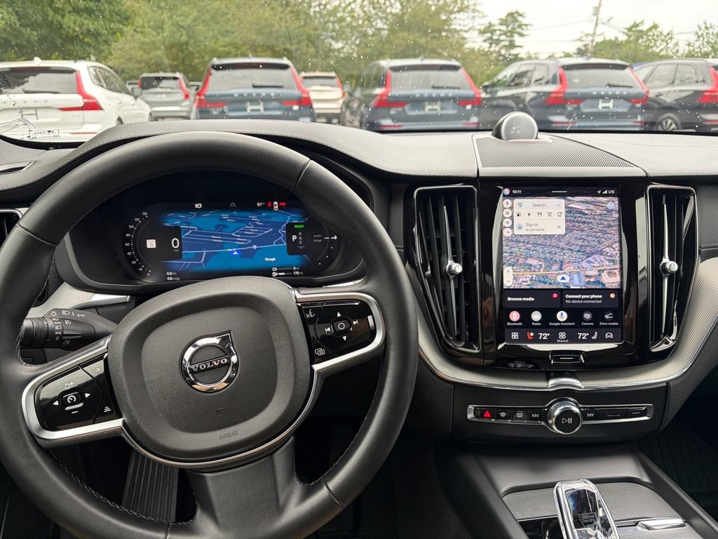 Certified 2024 Volvo XC60 T8 Ultimate w/ Climate Package AWD/4WD image 9