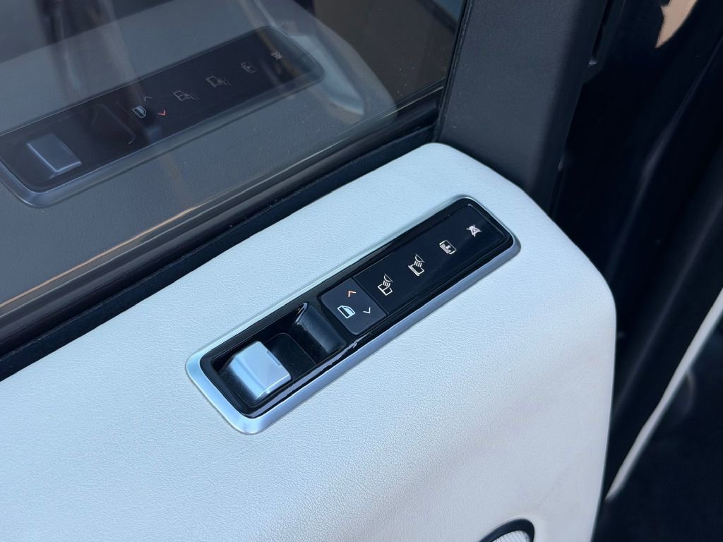 Used 2019 Land Rover Range Rover Supercharged image 16