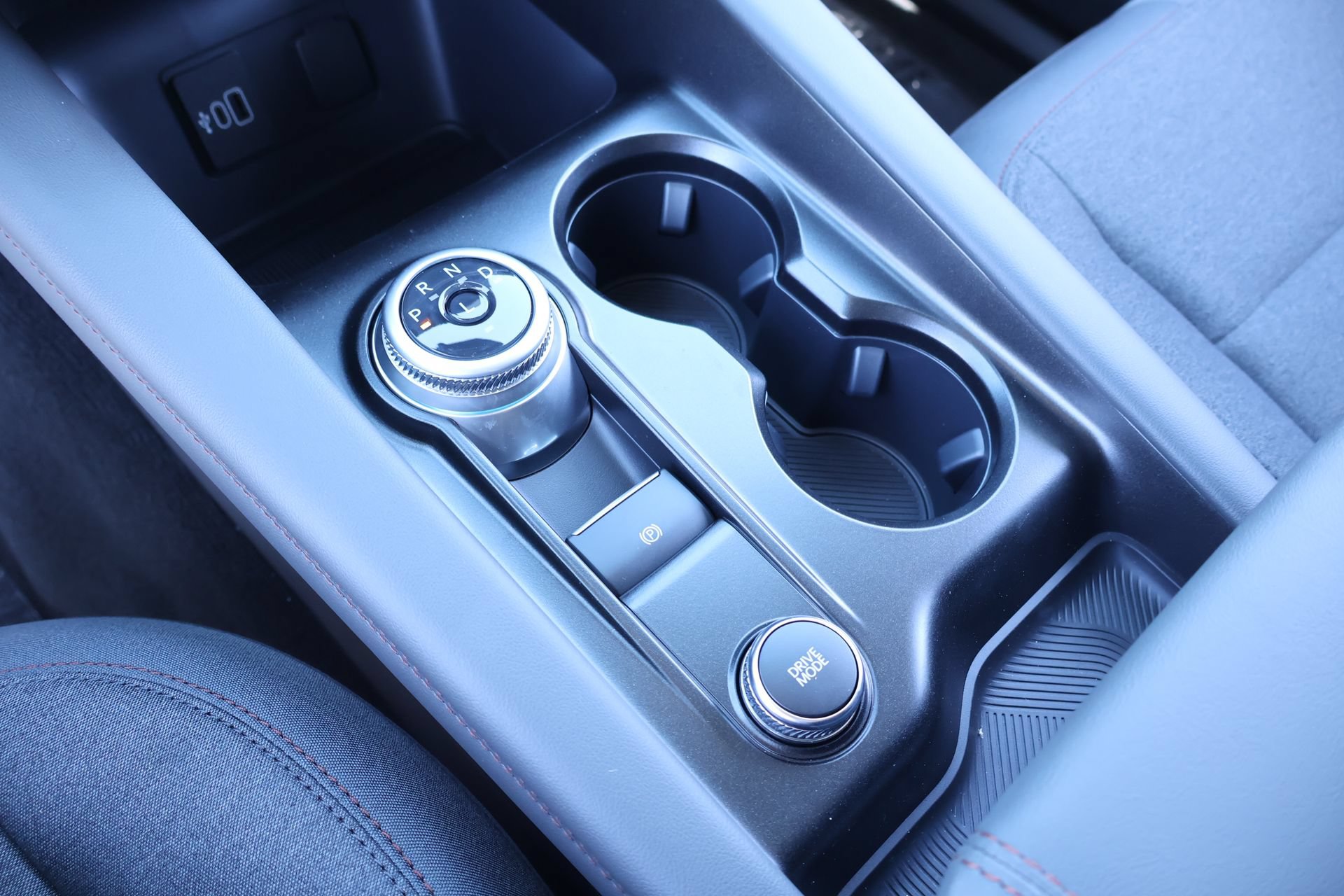 New 2026 Ford Explorer Active RWD image 9