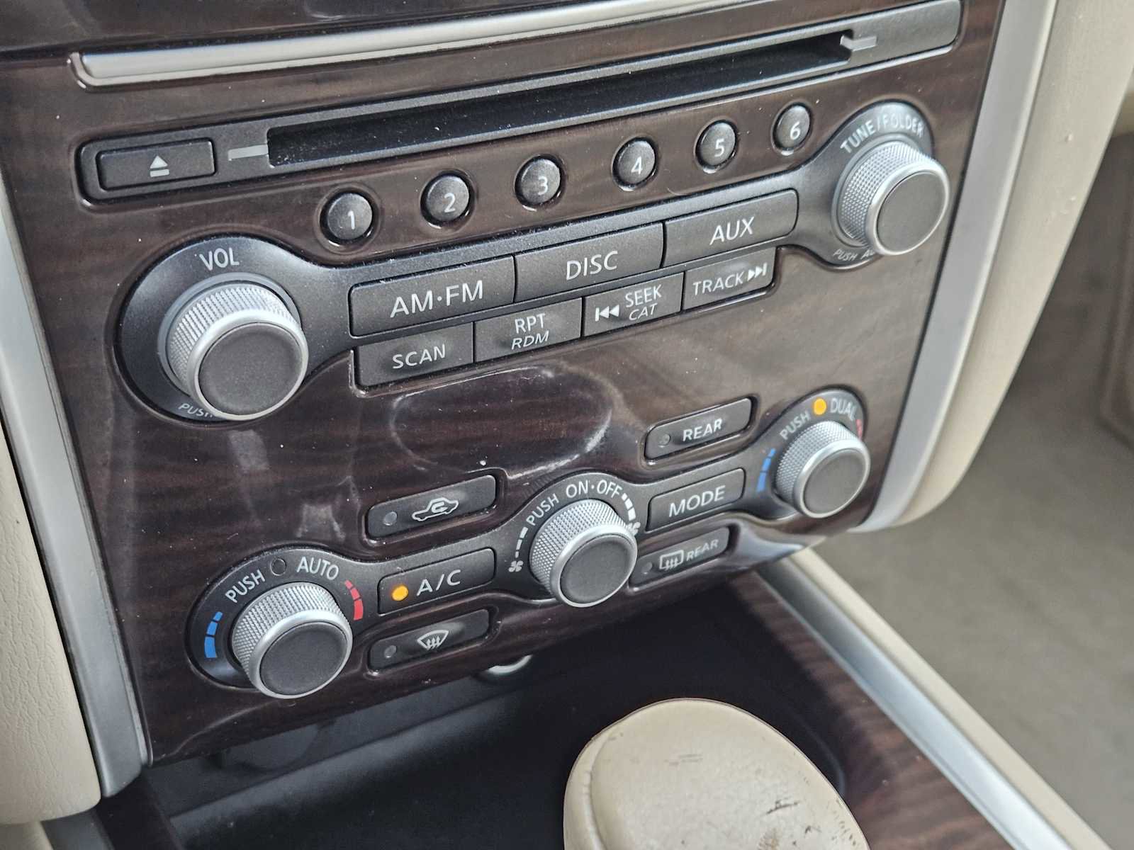 Used 2014 Nissan Pathfinder SL w/ SL Premium Package image 19
