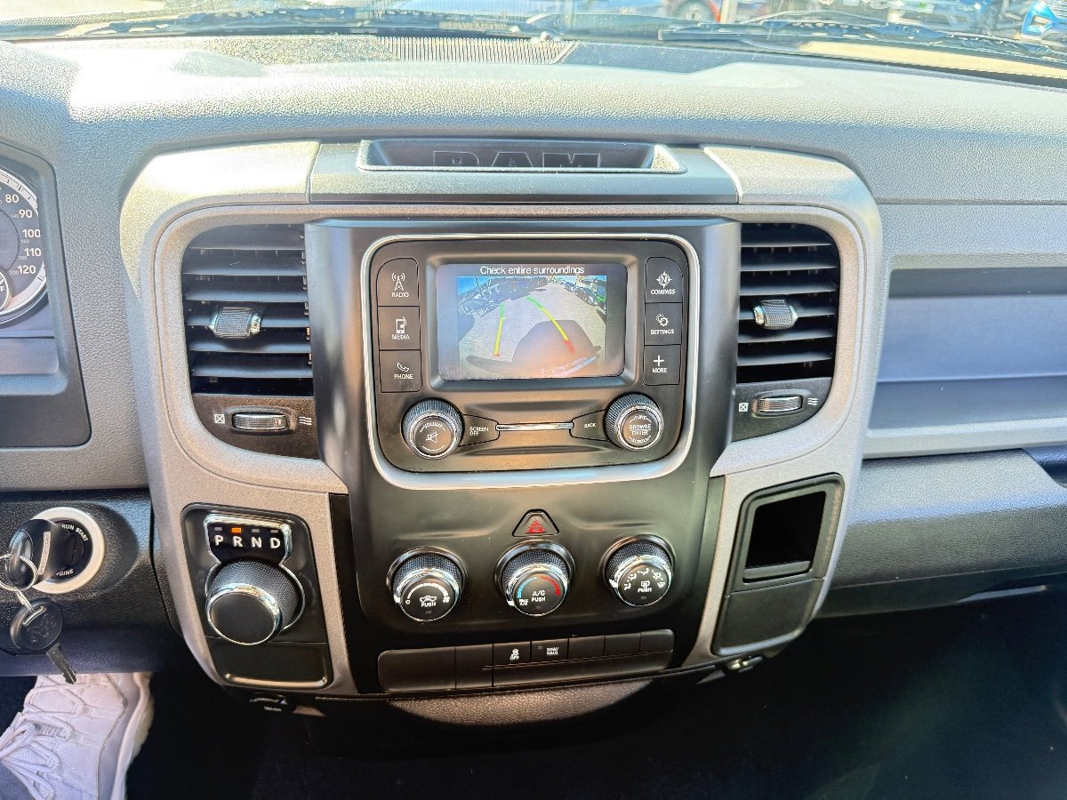 Used 2015 RAM 1500 Express image 26