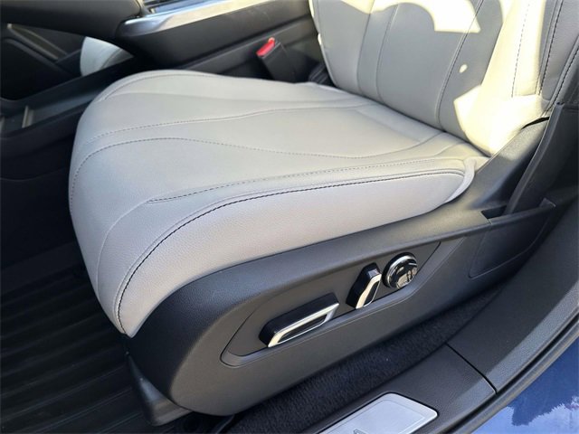 Used 2025 Acura RDX Base image 17