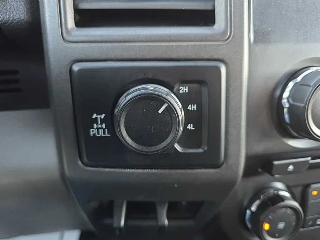 Used 2018 Ford F250 XL w/ Power Equipment Group image 8