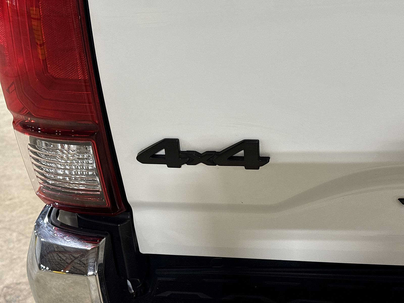 Used 2021 Toyota Tacoma SR5 AWD/4WD image 28
