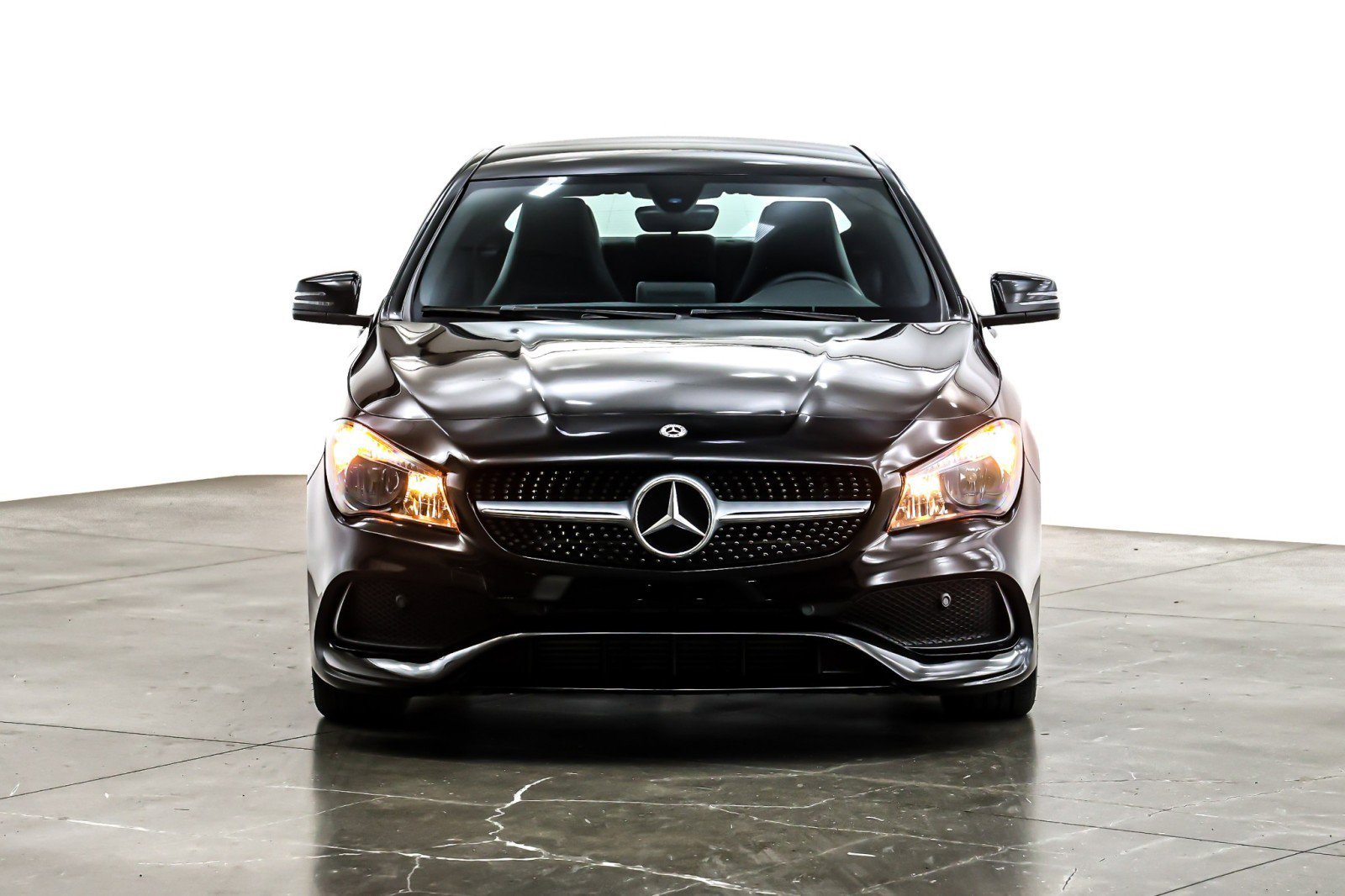 Used 2018 Mercedes-Benz CLA 250 image 3