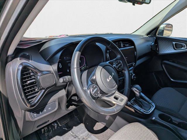 Used 2023 Kia Soul EX image 10