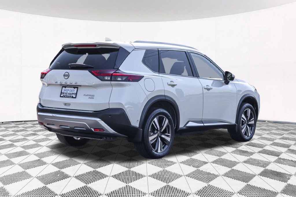 Used 2023 Nissan Rogue Platinum w/ Platinum Premium Package AWD/4WD image 14