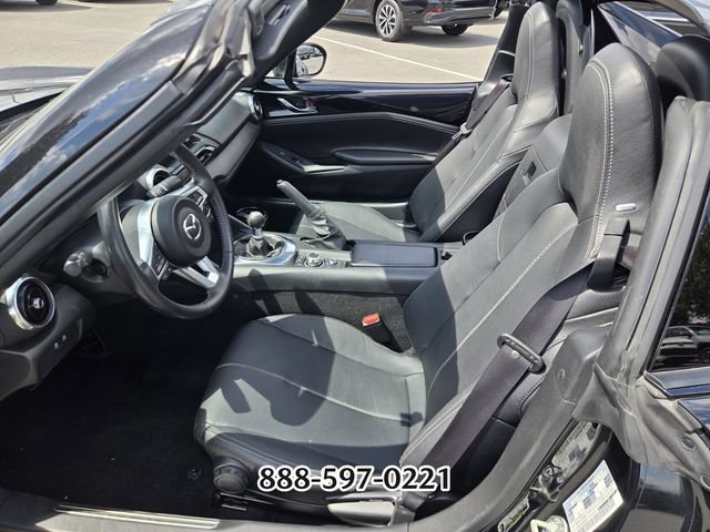 Used 2020 MAZDA MX-5 Miata RF Grand Touring RWD image 10