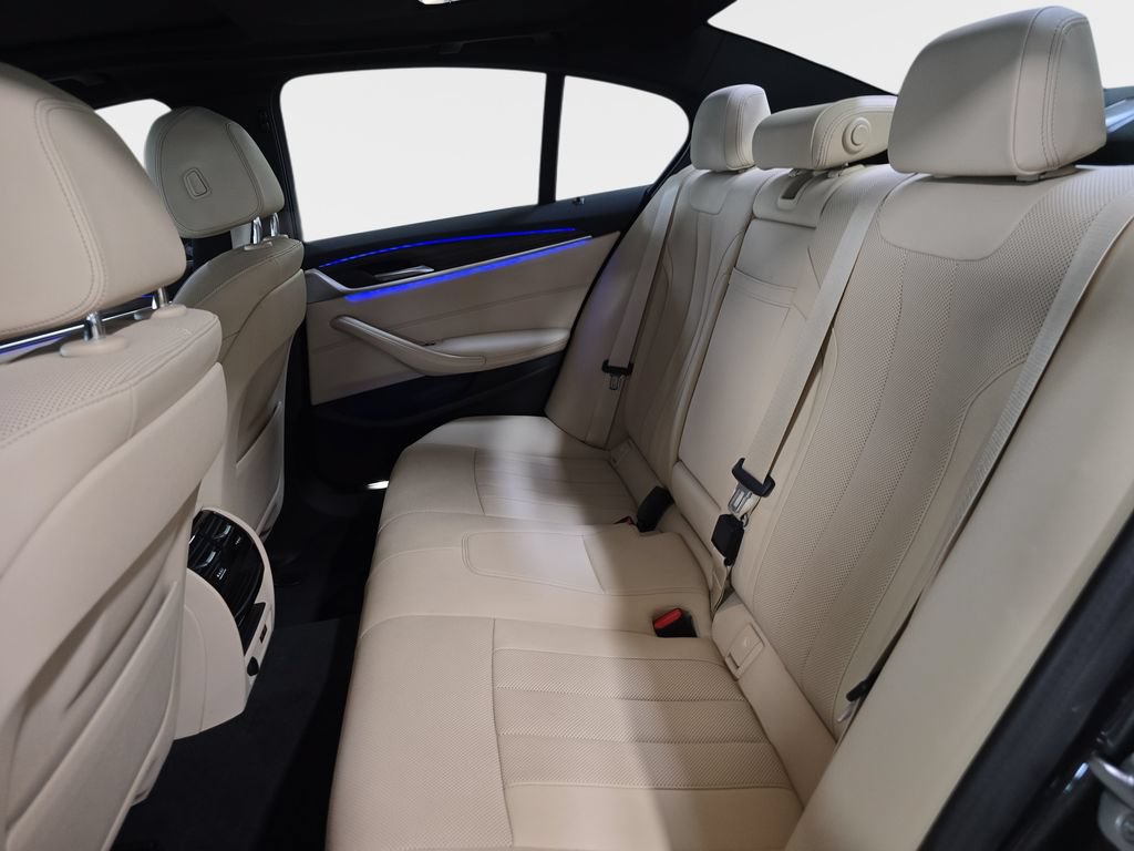 Used 2023 BMW 530i w/ Convenience Package RWD image 14