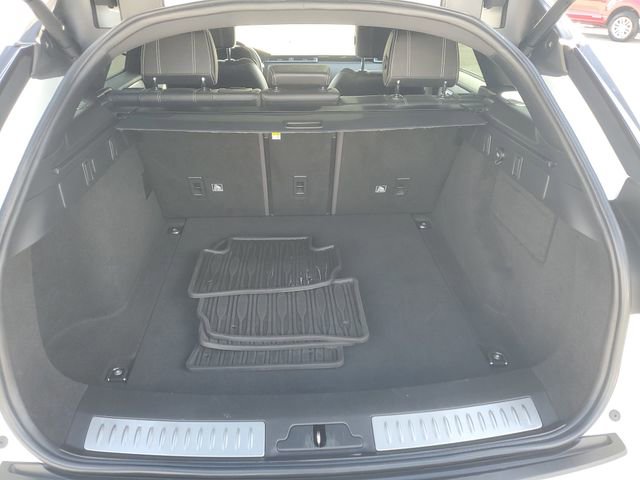 Used 2019 Land Rover Range Rover Velar R-Dynamic SE image 8