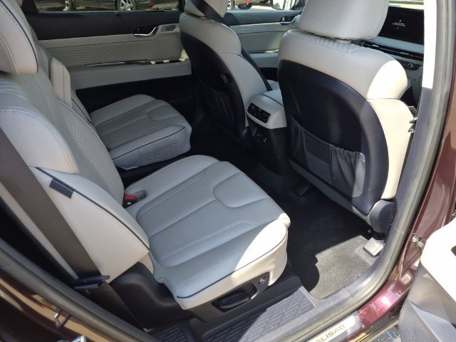 Used 2024 Hyundai Palisade Calligraphy FWD image 17