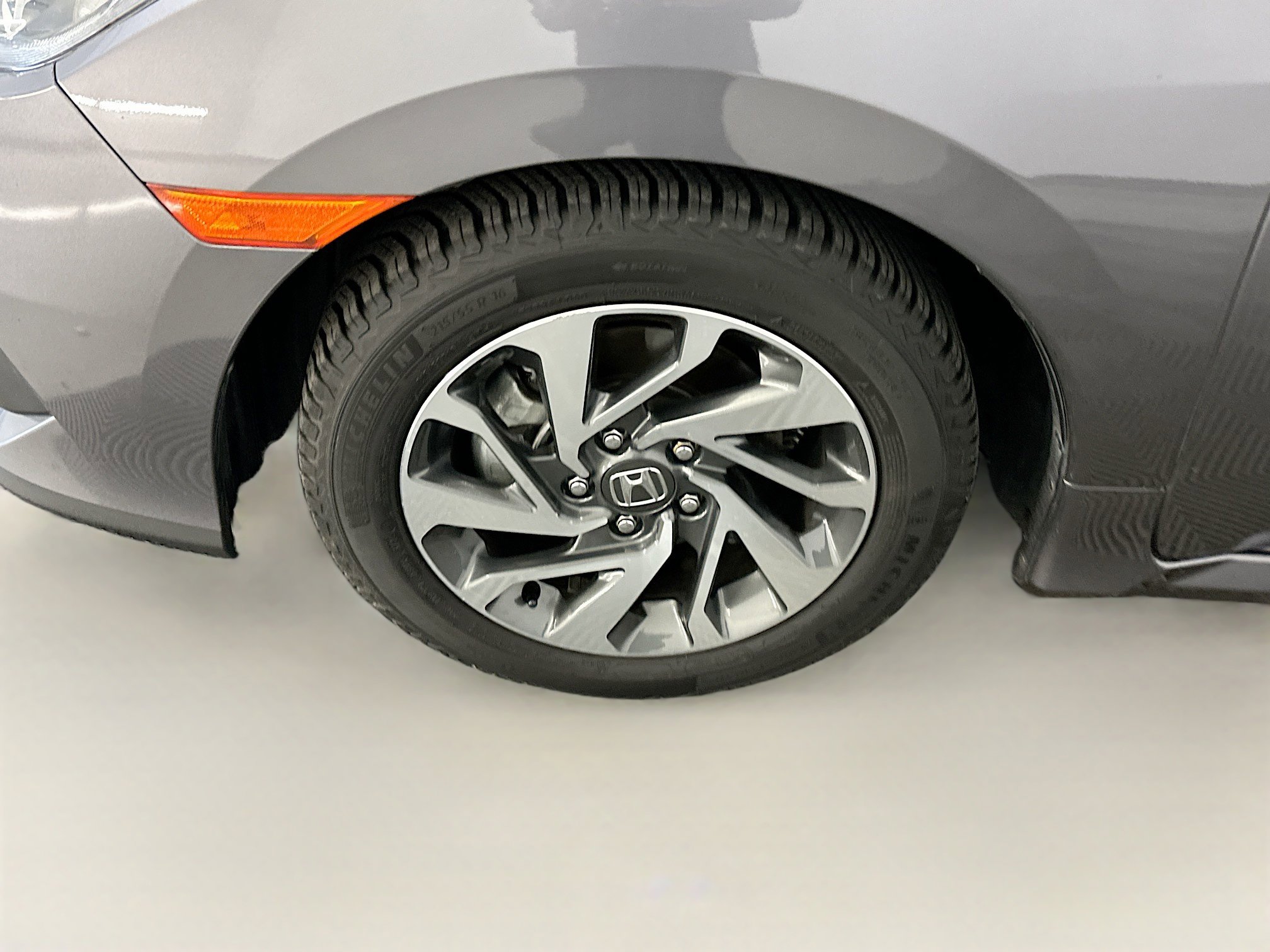 Used 2018 Honda Civic EX image 11