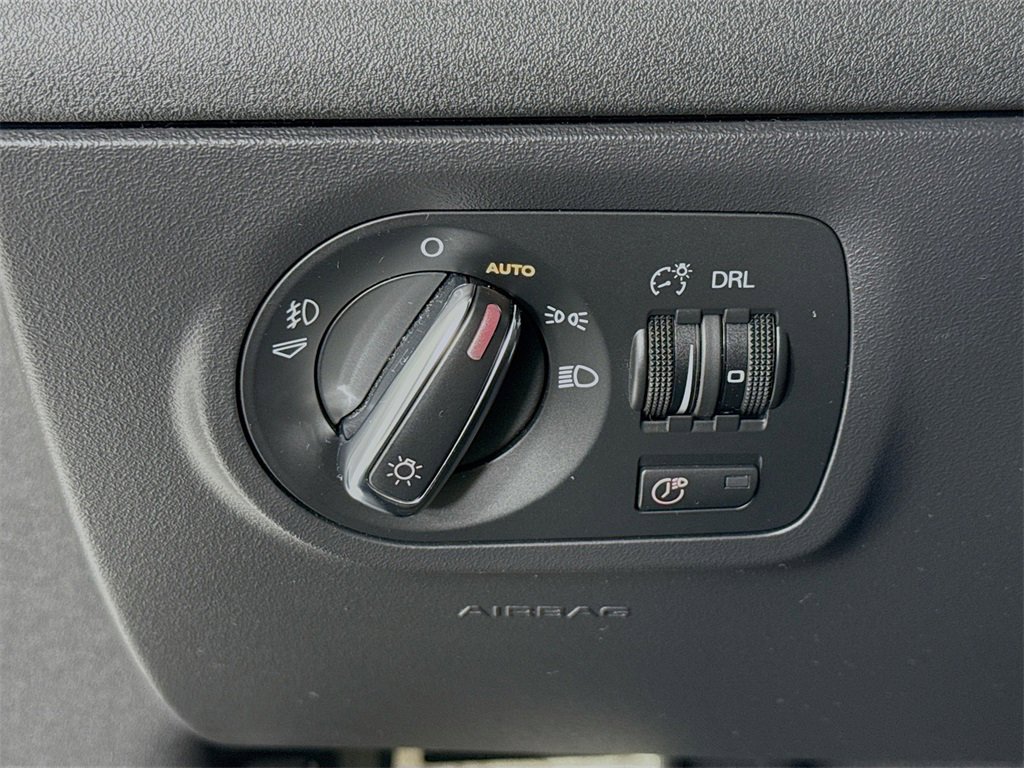 Used 2009 Audi TT 2.0T image 13