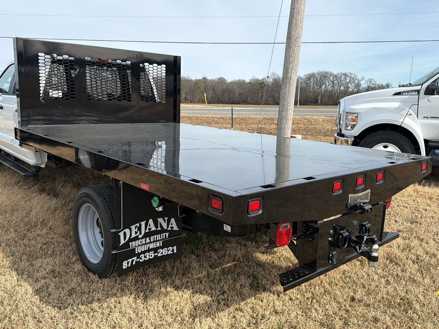 New 2026 Ford F550 4x4 Crew Cab image 8