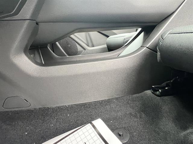 New 2026 Chevrolet Equinox EV LT image 16