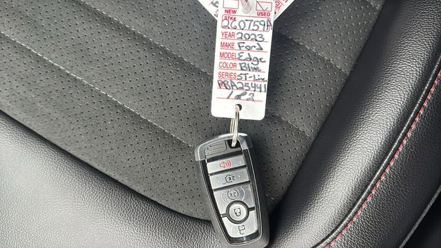 Certified 2023 Ford Edge ST-Line image 29