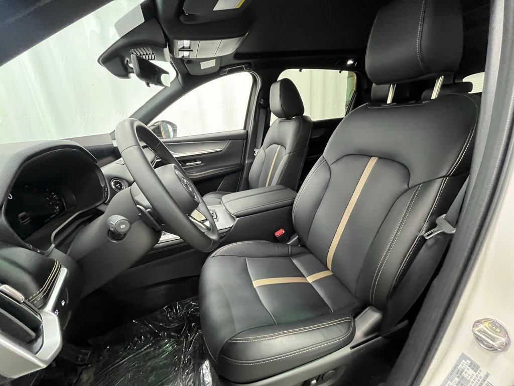 New 2025 MAZDA CX-70 Plug-In Hybrid w/ Premium Plus AWD/4WD image 10
