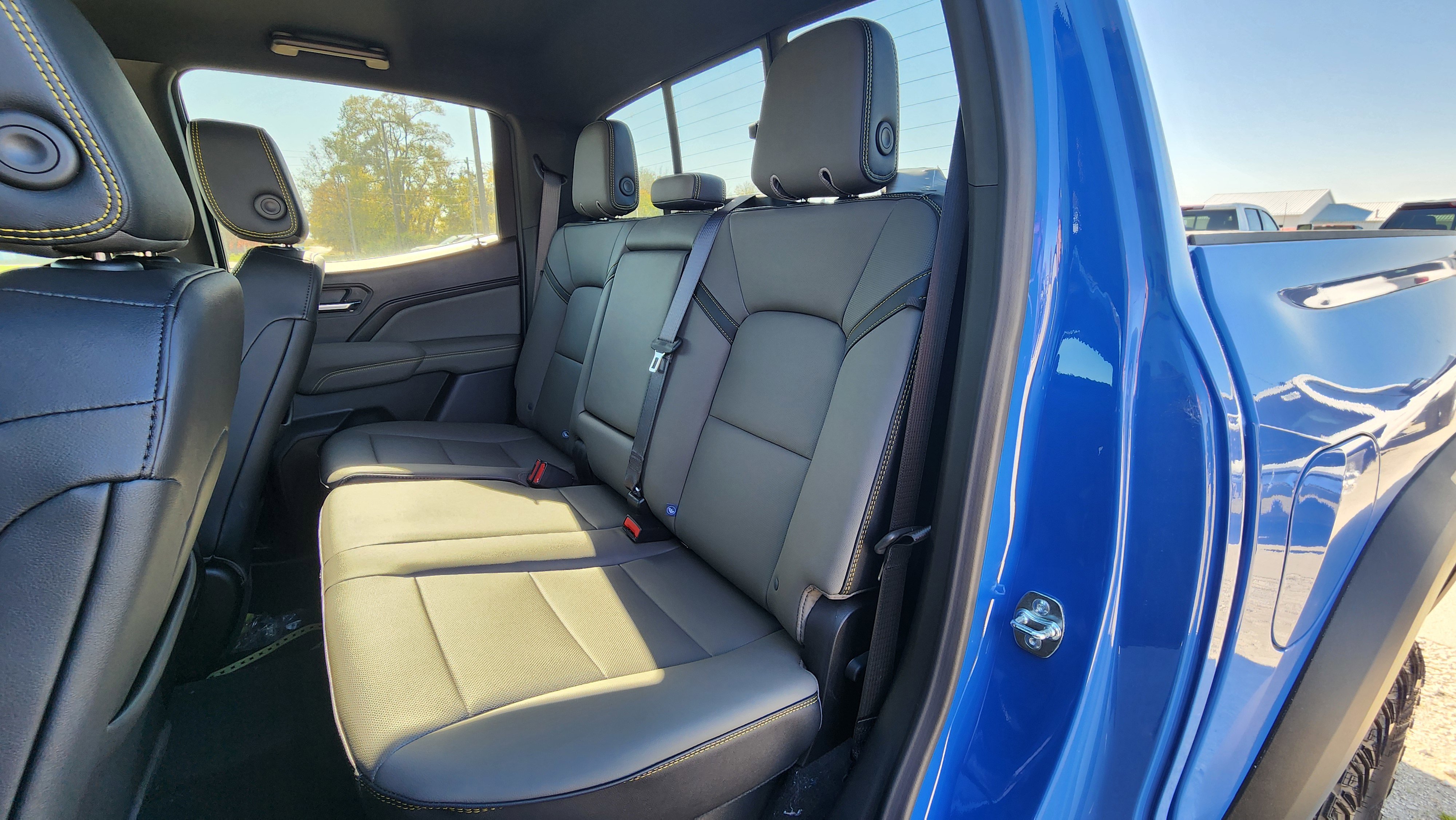 New 2026 Chevrolet Colorado ZR2 image 17