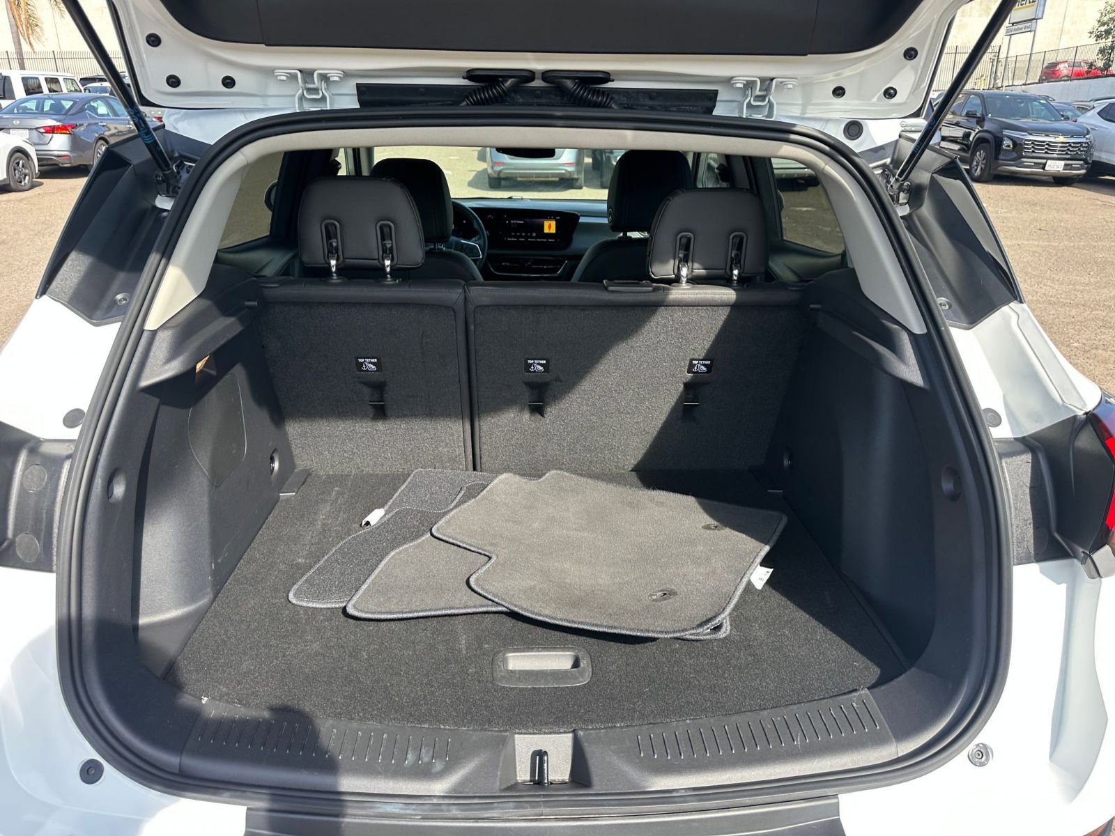 Used 2025 Buick Encore GX Preferred image 29