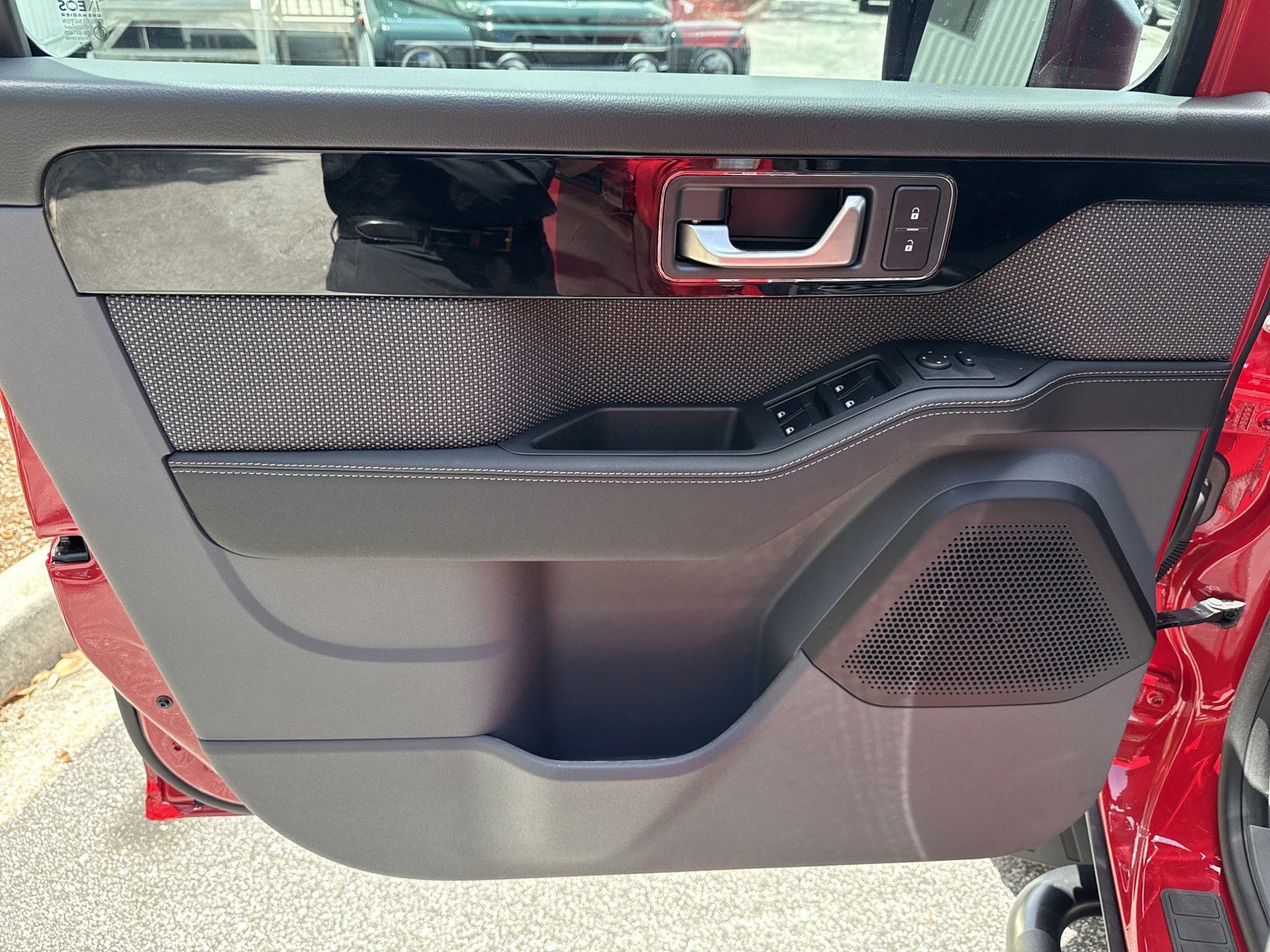 Used 2025 INEOS Grenadier image 15