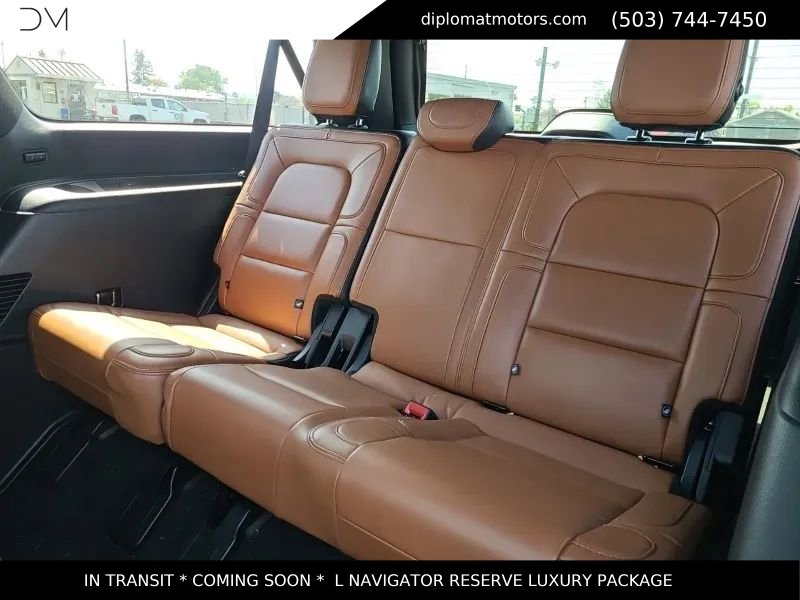 Used 2021 Lincoln Navigator L Reserve AWD/4WD image 10